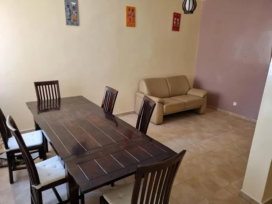 Appartement A Proximite De La Plage20 Dakar