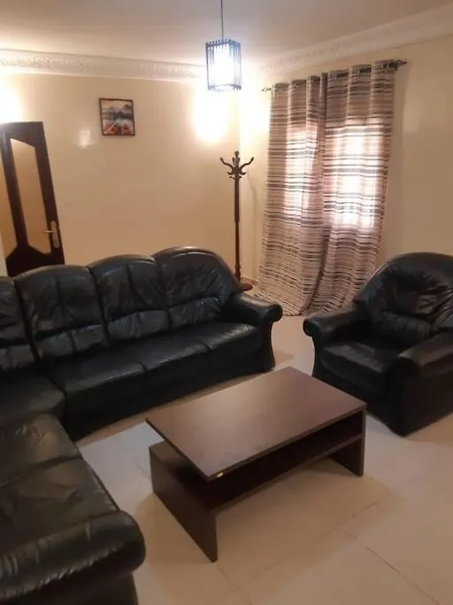 Appartement A Proximite De La Plage20 Dakar