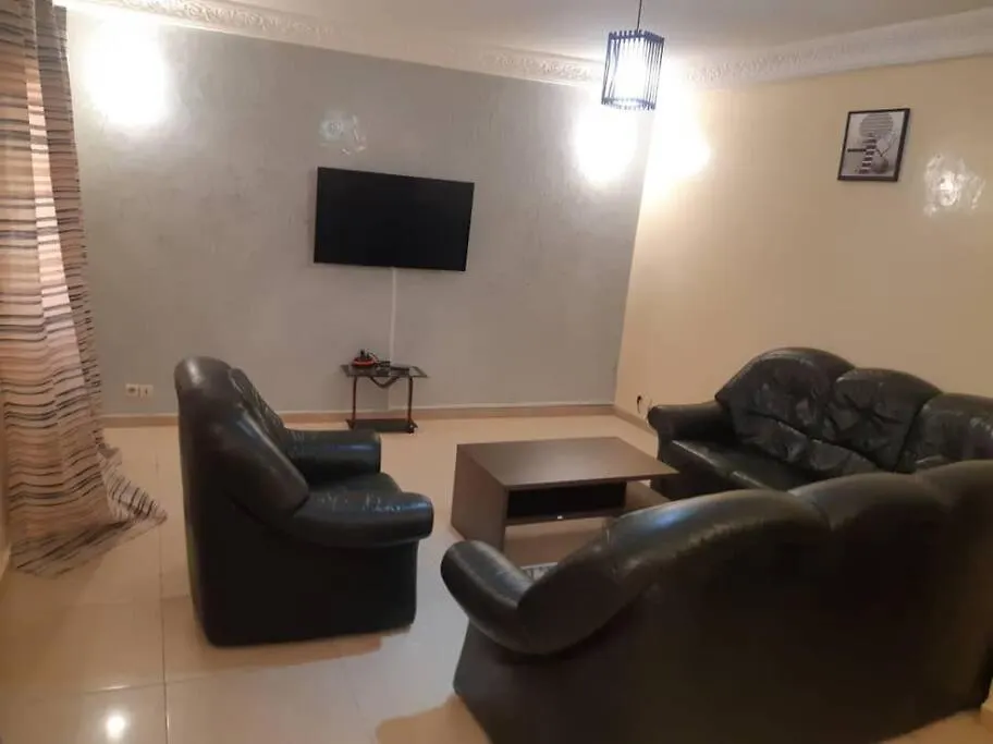 Appartement A Proximite De La Plage20 Dakar